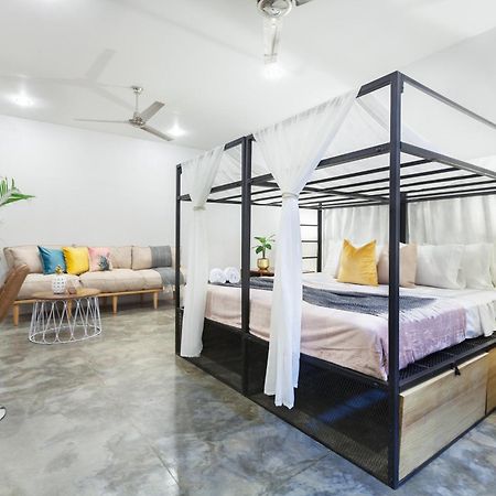 The Space Jungle Oasis ซานฮวนเดลซูร์ ภายนอก รูปภาพ