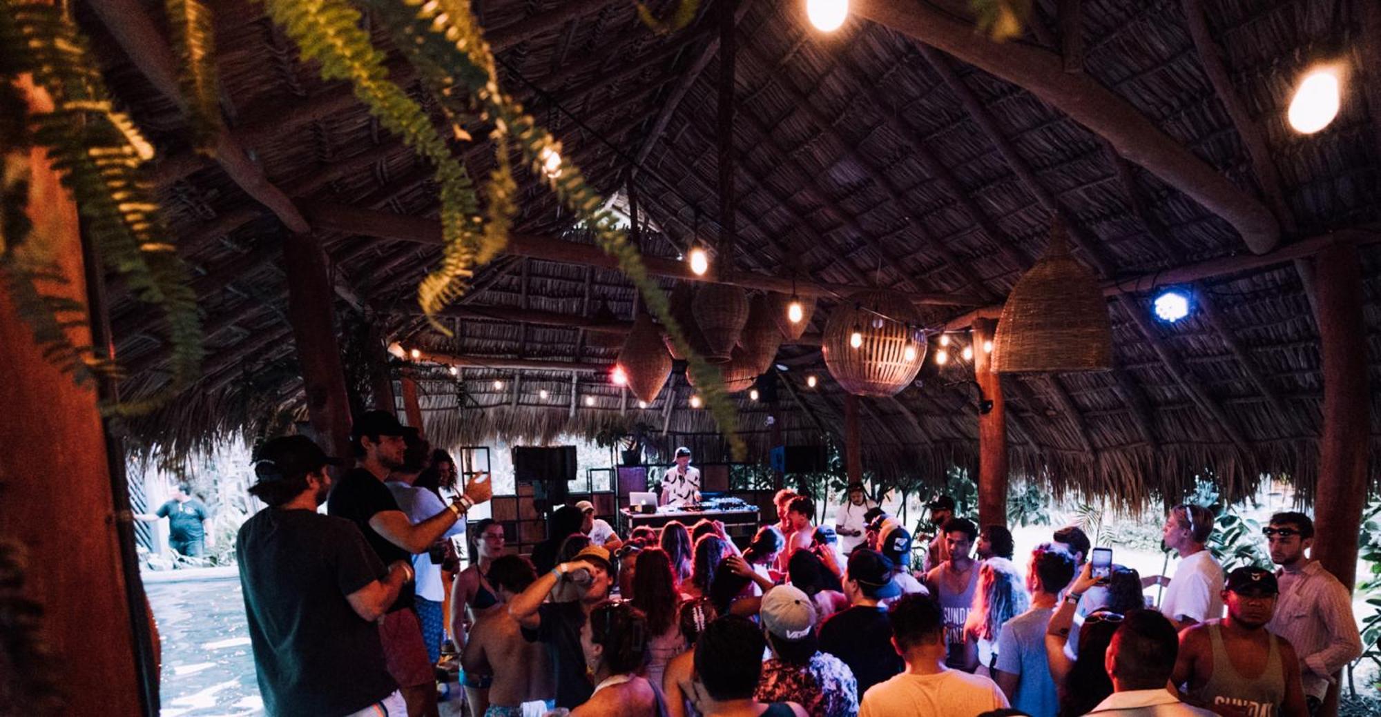 The Space Jungle Oasis ซานฮวนเดลซูร์ ภายนอก รูปภาพ